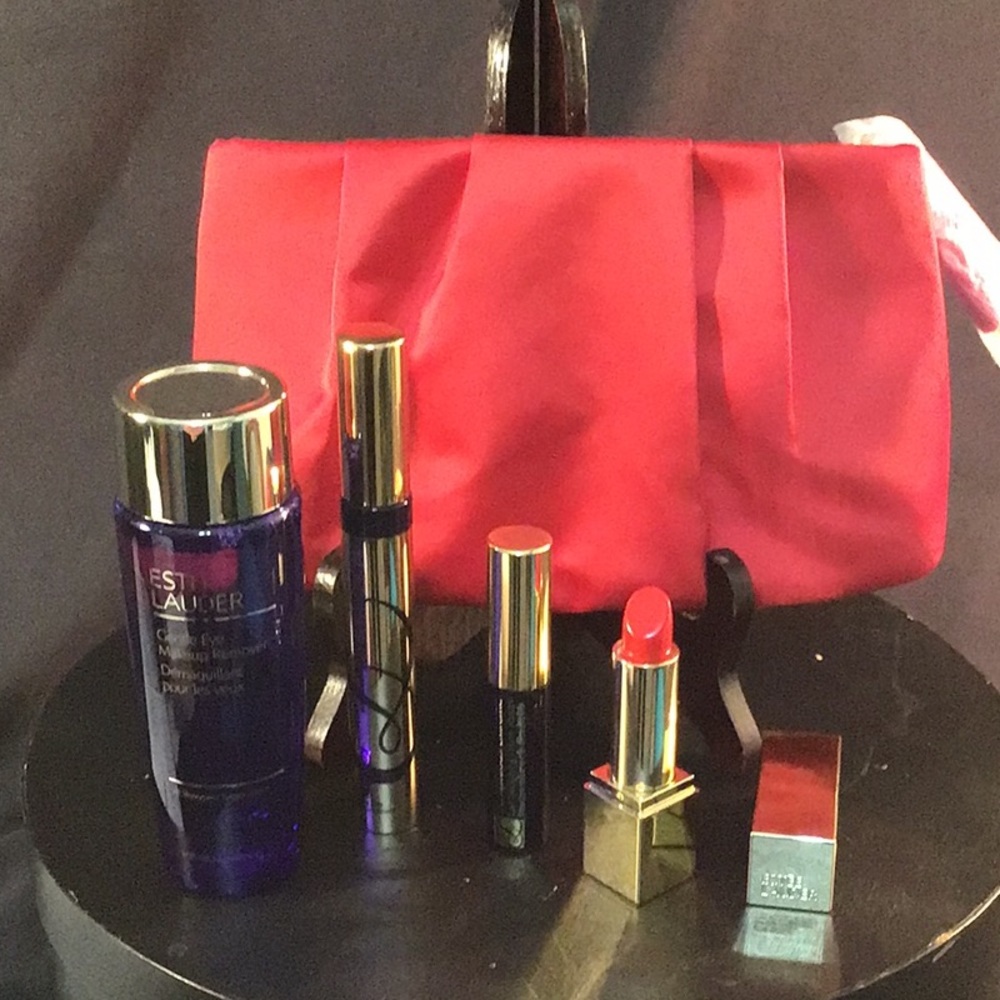 💕Brand new 💕 Estée Lauder 5pc set